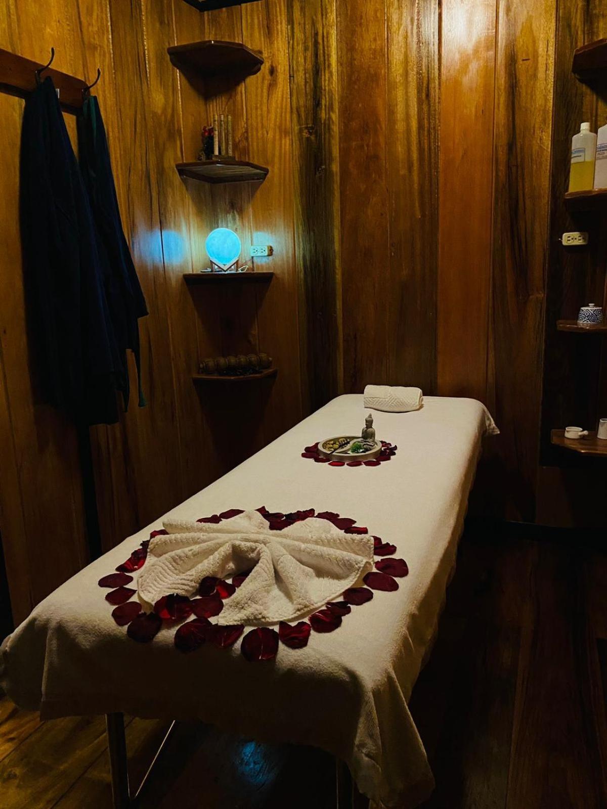 Guayabo Hostal 민도 외부 사진