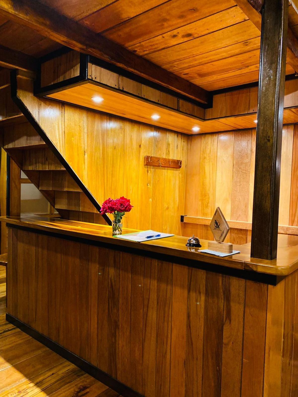 Guayabo Hostal 민도 외부 사진